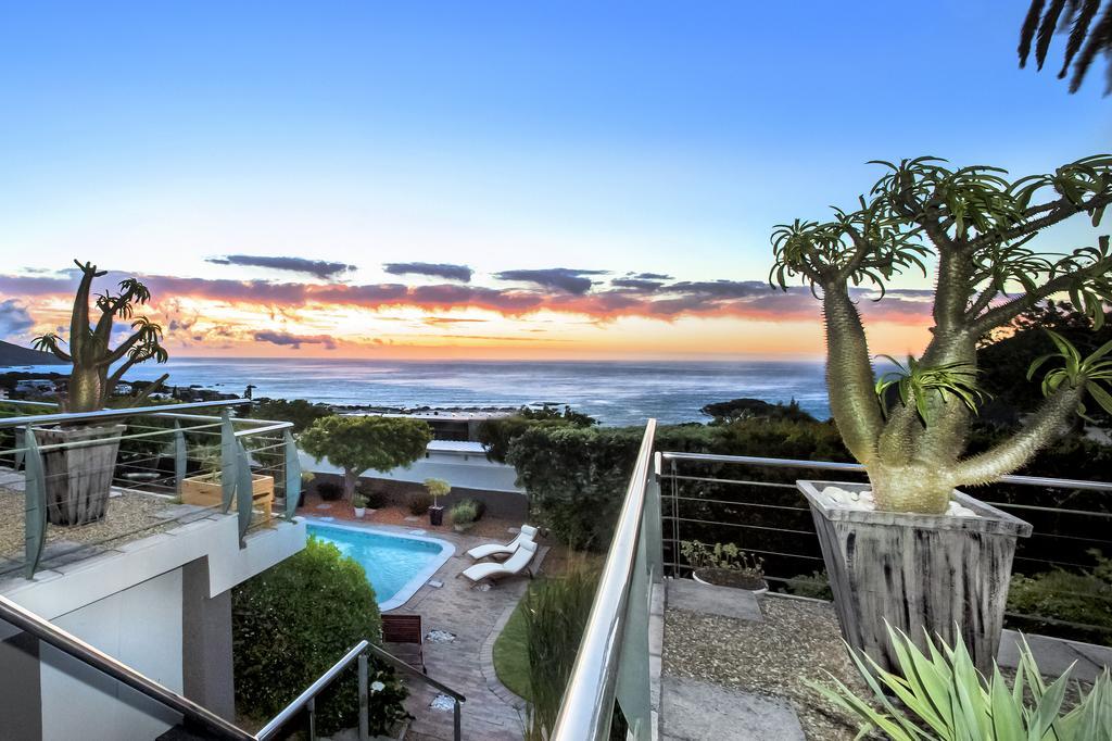 Atholl House Hotel Camps Bay Екстериор снимка